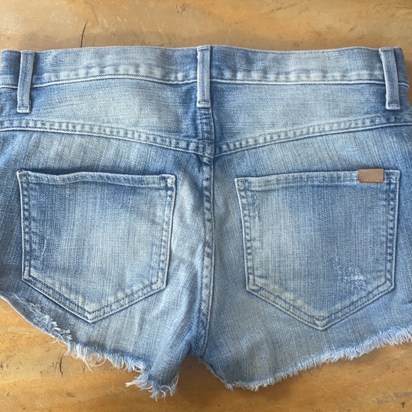 Wild fox Jean shorts - Picture 2 of 3